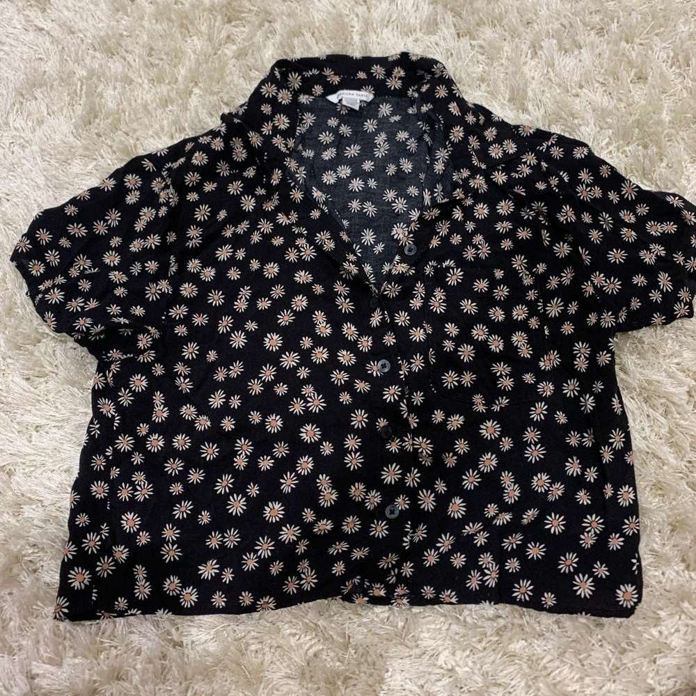 floral black, cropped button up from ae